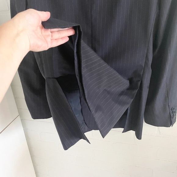 Cerruti 1881 Men’s Blazer Pinstripe Dark Navy Blue 2 buttons 100% wool Sz 50 - Picture 6 of 7